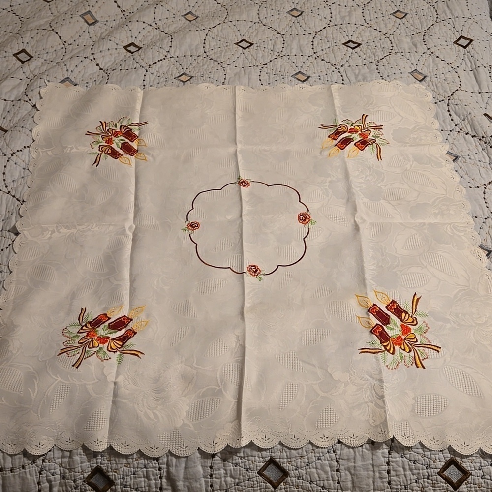German Table Linen Candle Theme 29 x 29 inches